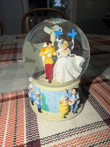 Vintage disney cinderella snow - vintage,
